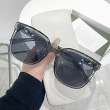 新款TR偏光太阳镜女复古显瘦方框眼镜户外沙滩眼镜防紫外线55005