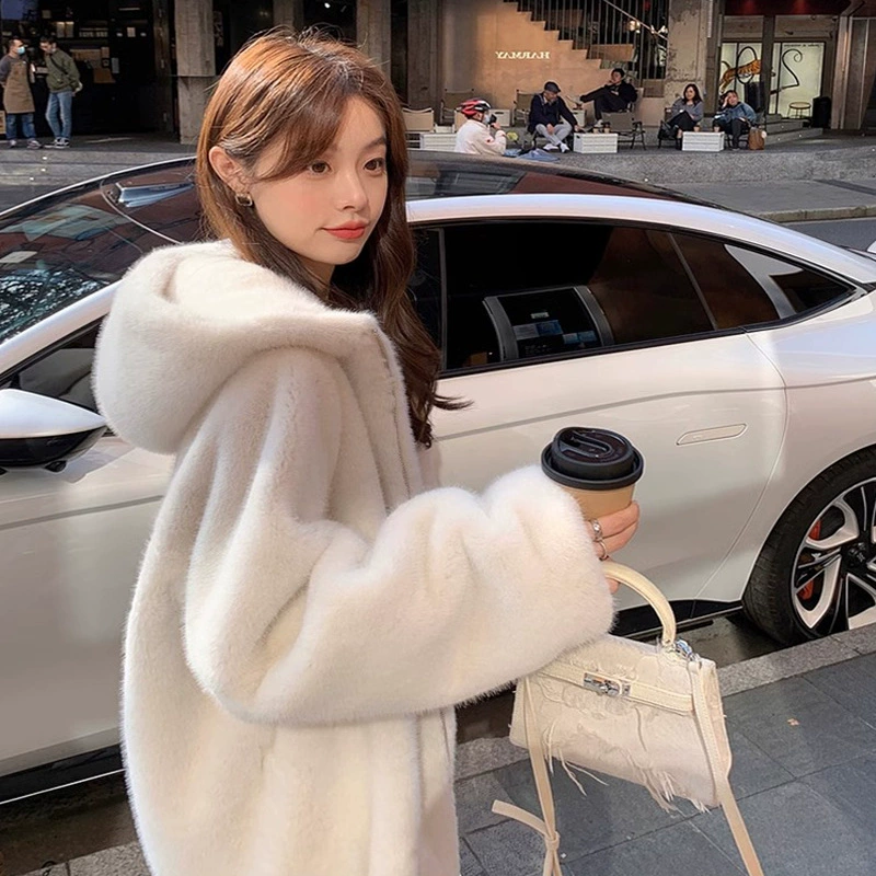 Корейская мода белый флисовый пиджак с капюшоном женский осенний и зимний новый взрывной маленький мужчина имитация ягненка плюшевое пальто