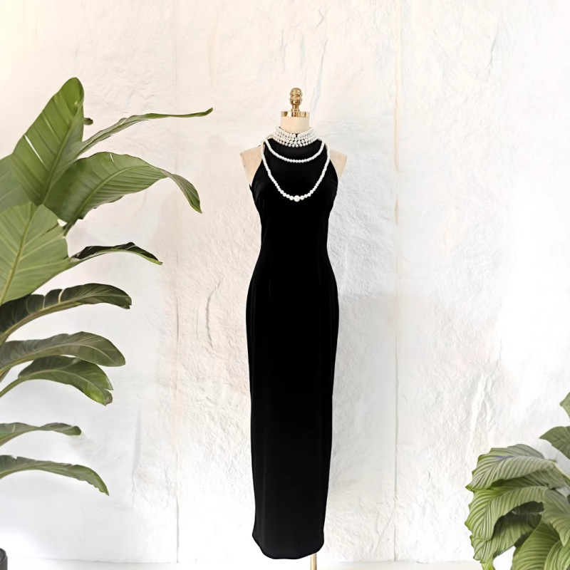 W568 Socialite Velvet High Collar Pearl Chain Backless Slim Sleeveless Skirt Banquet Evening Dress dress