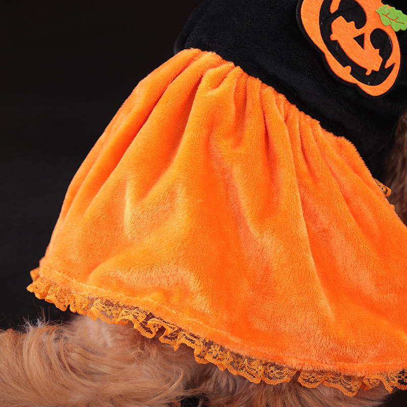 Nueva falda casual para perros con solapa de calabaza de Halloween