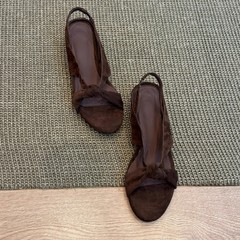 シープスキンバージョン～レトロなラウンドトゥオープントゥクロスストラップウェッジヒールローマンサンダル、万能でシンプルな気質のワンストラップサンダル