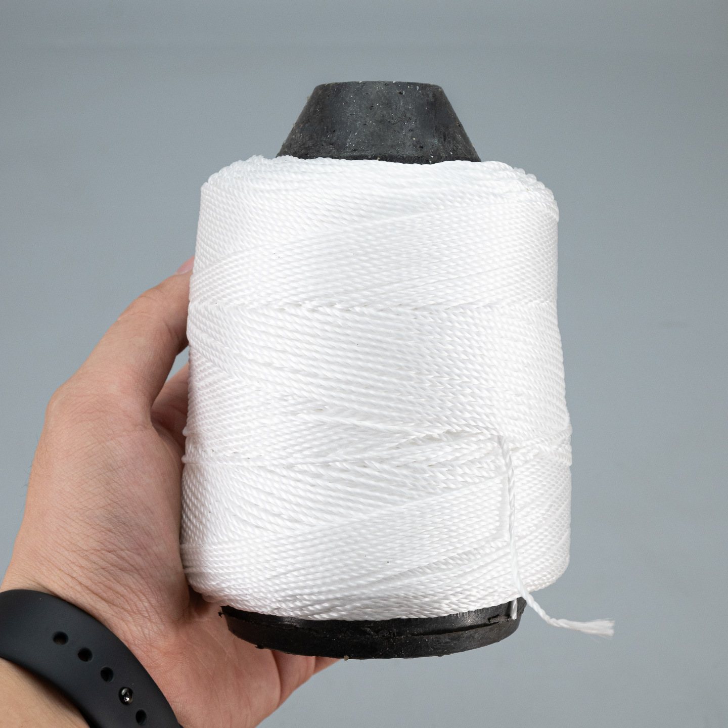 흰색 나일론 실 250g (약 250m)