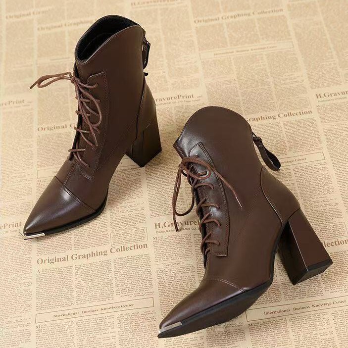 Elegant Pointed Toe Slim Boots Autumn Winter Korean Style Short Boots for Women 2025 New Spring Autumn V-Cut Sweet Cool Style Chunky Heel Fashion Boots Elegant Pointed Toe Slim Boots Autumn Winter Korean Style Short Boots for Women 2025 New Spring Autumn V-Cut Sweet Cool Style Chunky Heel Fashion Boots