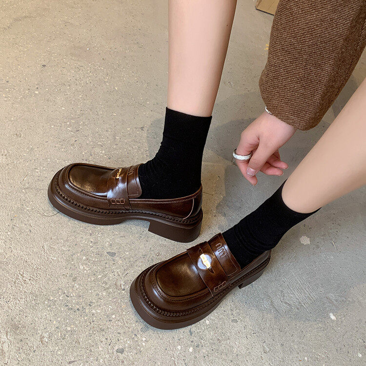 Brown fashionable shoes for work and office heels