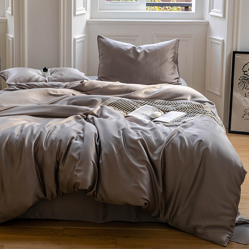 2025 verano fresco juego de cuatro piezas de Tiansi de lujo ligero de alta calidad ropa de cama de seda de hielo cubierta de edredón sedosa ropa de cama desnuda