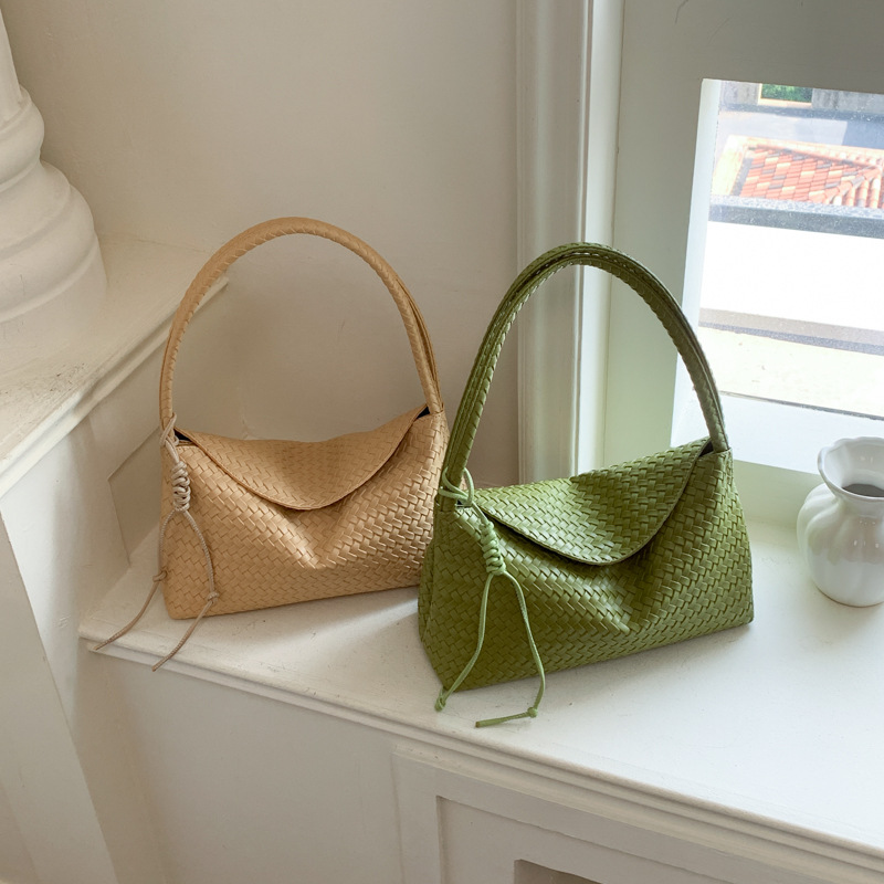 Retro-Handtasche für Mutter und Tochter, modische Achseltasche 2026, vielseitige, gewebte Tasche mit großem Fassungsvermögen_voghion.com