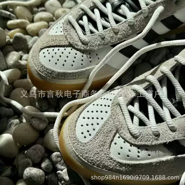 High-quality Bad Bunny GAZELLE co-branded casual sneakers, versatile and comfortable everyday low-top sports shoes for women