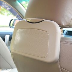 車の折り畳み式テーブル台の後部座席の自動車用のコップの棚は多機能の背もたれを使って携帯します。