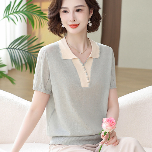 Mom-style elegant knitted blouse with a notched lapel, made from ice silk—perfect for summer wear! This mid-to-late adult women's short-sleeve T-shirt is loose-fitting, lightweight, and ideal as a versatile base layer.