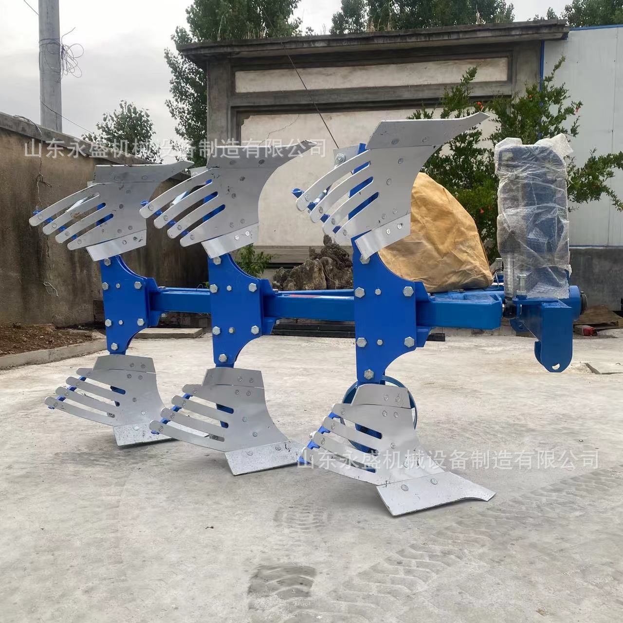 70马力选配农用液压翻转犁 325型卡座液压定幅农用翻土三铧犁定金