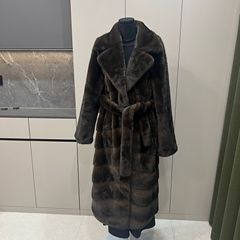 跨境2025新款环保水貂毛皮毛一体西服领腰带款高密度双色斜剪工艺