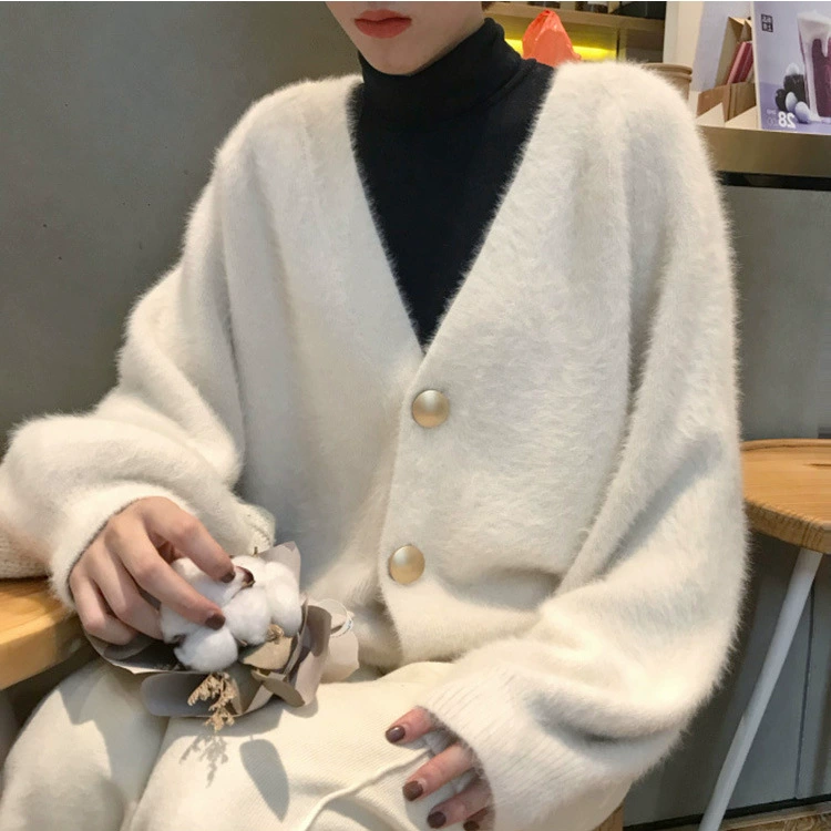 Вельветовый укорочённый кардиган из искусственного меха, Oversize V-образный вырез — Осень 2023