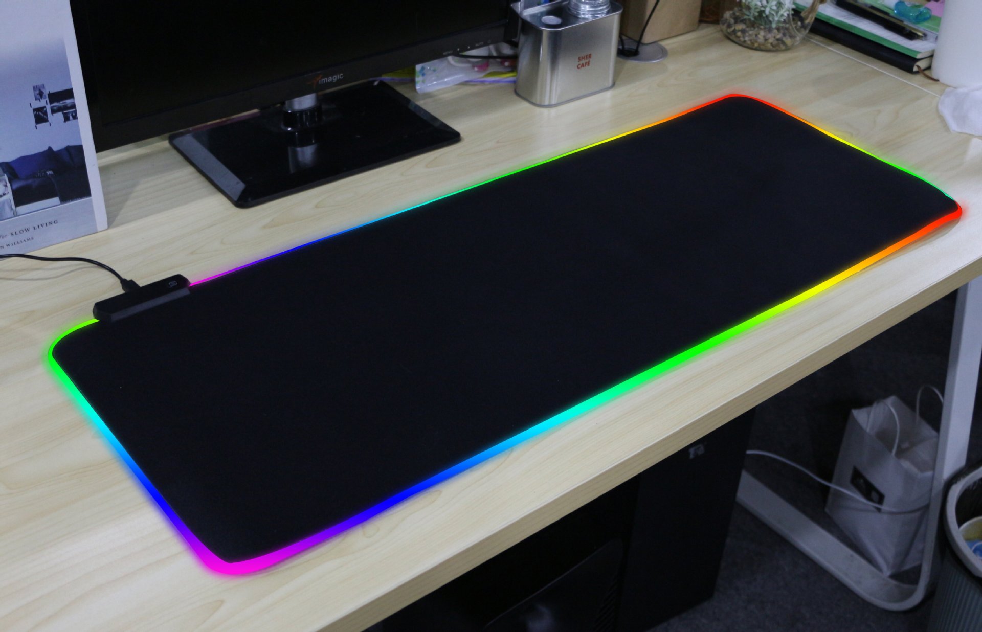 E-sports juego LED luminoso gran mouse pad RGB teclado pad mouse pad moda nacional mouse pad de dibujos animados anime