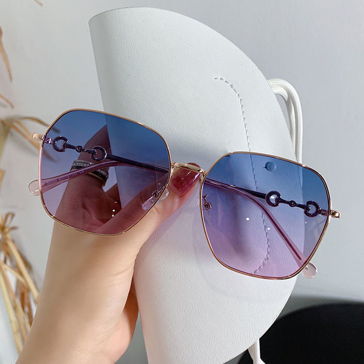Horsebit Sunglasses  New Anti-ultraviolet Sunglasses Female Glasses display picture 2