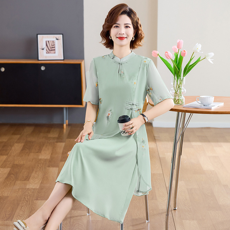 2025 New Chinese Style Summer Dress for Mothers, Women's National Style Improved Cheongsam Dress, Middle-Aged and Elderly Fashionable Fake Two-Piece