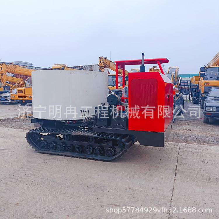 农田运输修建沟渠专用履带式搅拌罐车 爬坡平口水泥搅拌均匀出料