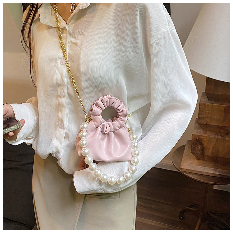 255g Weight Beading, Pearls Fashion Element Clasp Frame Closure Type Top Handle, Chain Strap Type Crossbody Bag Bags Type Casual, Daily, Shopping Occasion Pu Leather Material Solid Color Pattern All Seasons Season Kid'S Gender Cute Style Bucket Shape Kid'S Pu Leather Solid Color Cute Beading Pearls Bucket Clasp Frame Crossbody Bag 71
