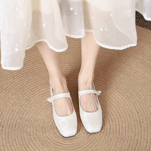 ���L��ʽ��ЬŮ�����׸��ߜ\�ڻ��y������Ь������͸����^�����