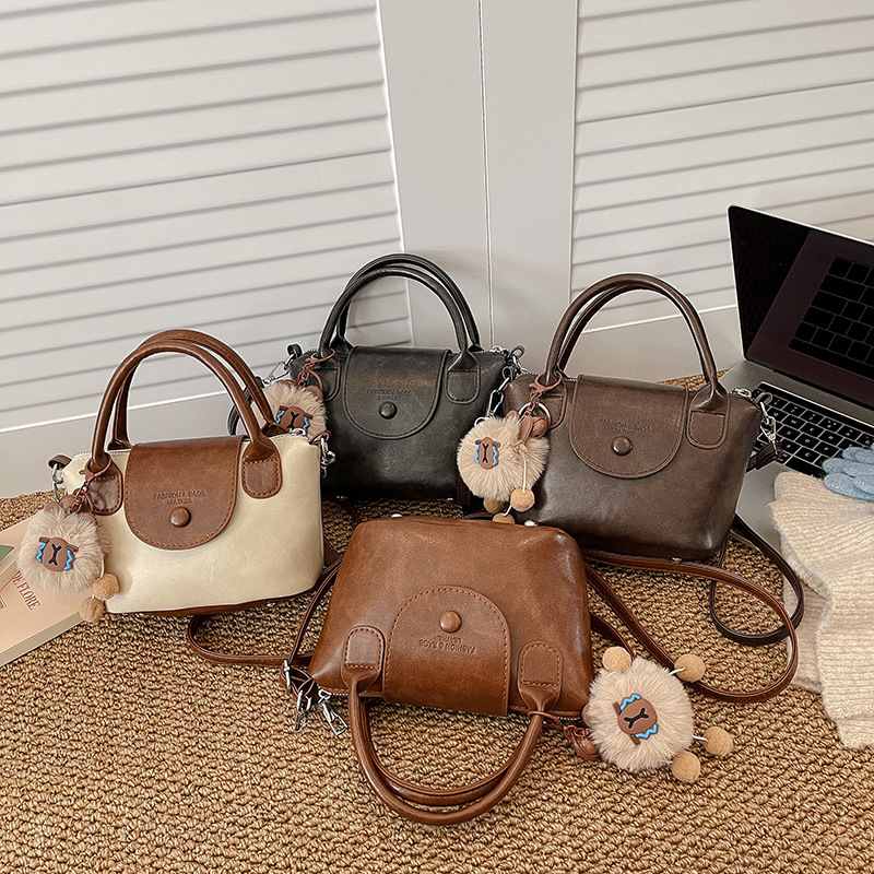 Korean-Style Retro Handbag for Women 2026 New Model Cross-Border Winter Versatile Fashion Shoulder Commuter High-End Small Square Bag