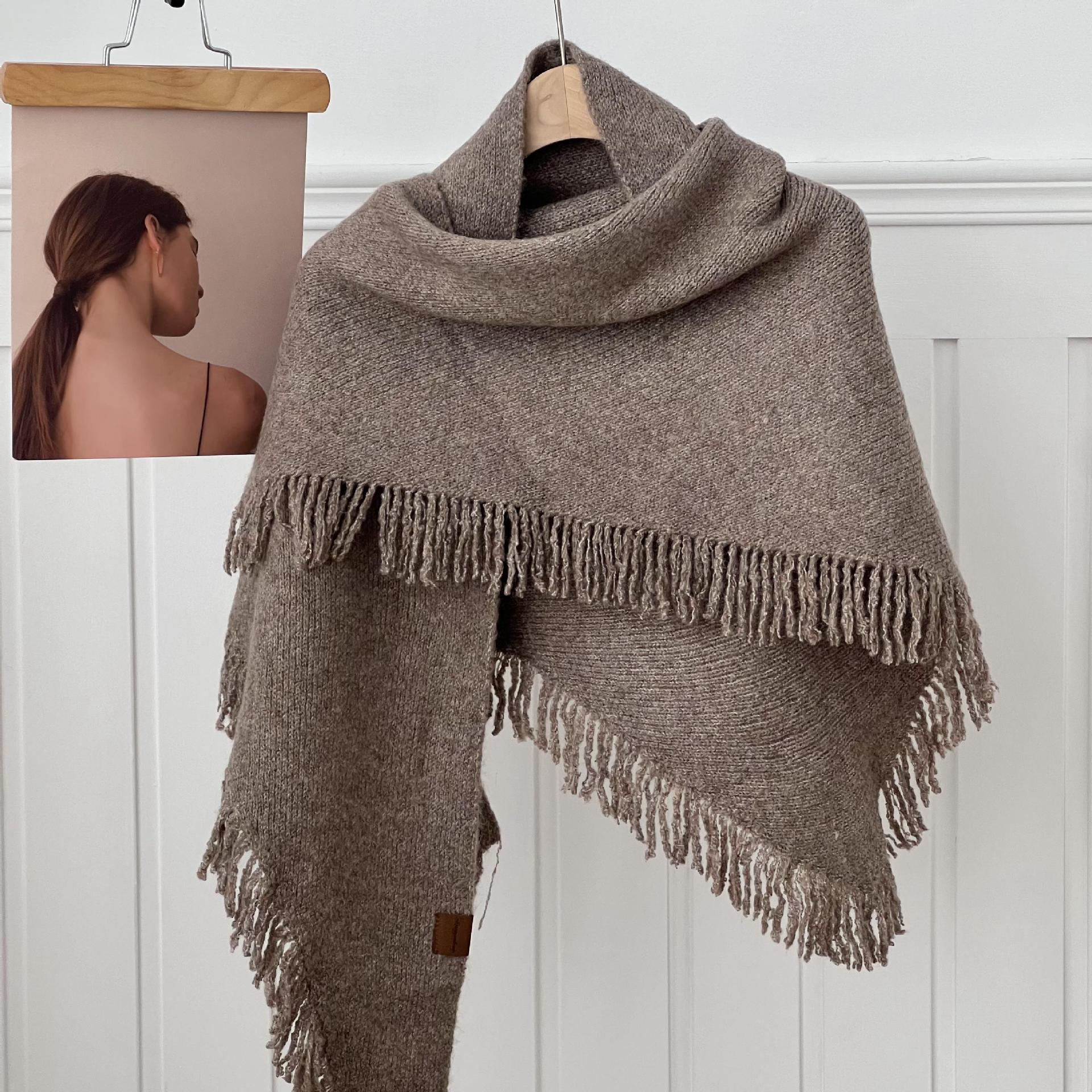 Sopa de lana con bordas bufandas de punto estilo personalizado color multicolor otoño y invierno caliente protección de cuello fábrica personalizada