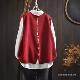 连衣裙;女式T恤;半身裙