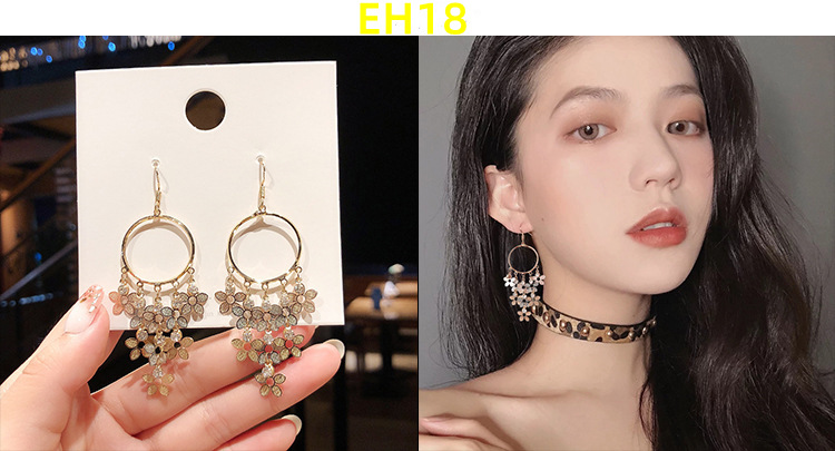 13g Weight 925 Sterling Silver Ear Needle Material Rhinestones, Pearl Inlay Material Drop Earrings Classification 1 Pair Quantity Holiday, Daily Occasion Alloy Material Geometric, Bow Knot Pattern Women's Gender Tassel, Plating, Inlay Design Basic Style 1 Pair Basic Geometric Bow Knot Tassel Plating Inlay Alloy Rhinestones Pearl Drop Earrings 19