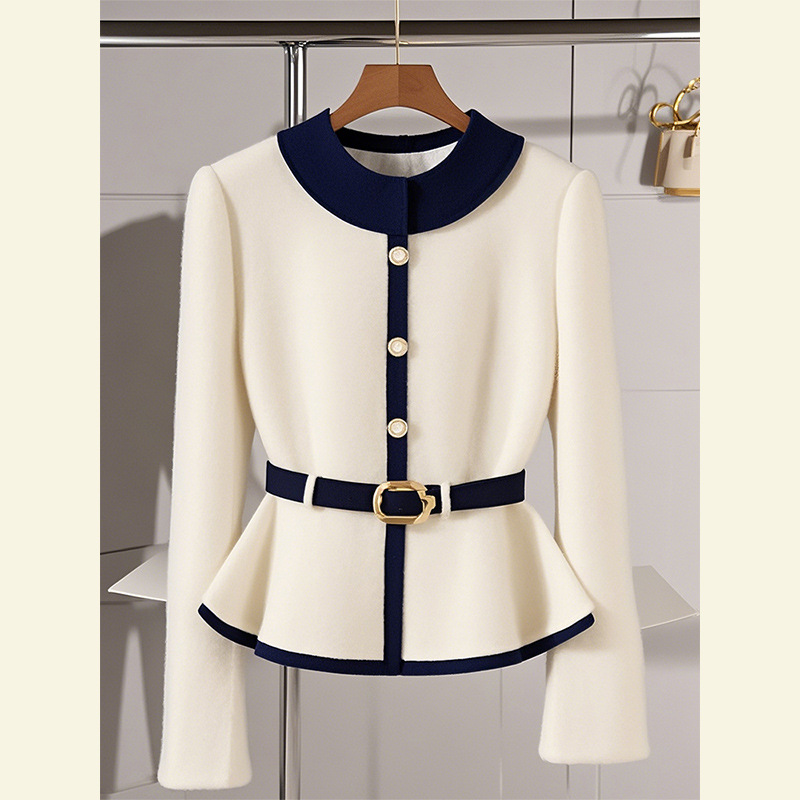 Women's Clothing New in autumn, unique and beautiful tops, age reducing, fashionable, versatile and high end white knitted sweaters_voghion.com