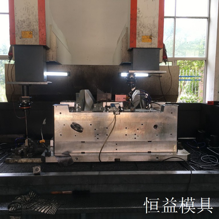 铝壳压铸模具ABS黄岩模具PS精密模具PP栅栏制氧机塑料模具PVC模具