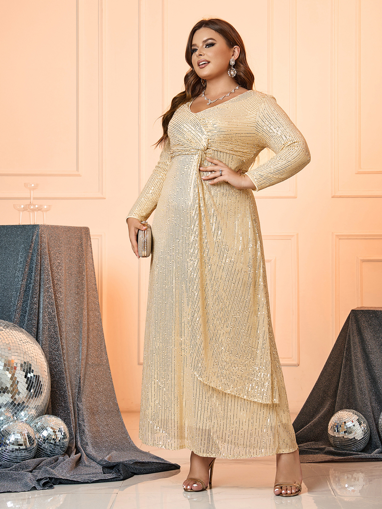 Ropa de mujer de talla grande nueva moda temperamento elegante color sólido lentejuelas de manga larga con cuello en V vestido de noche de mujer de banquete delgado
