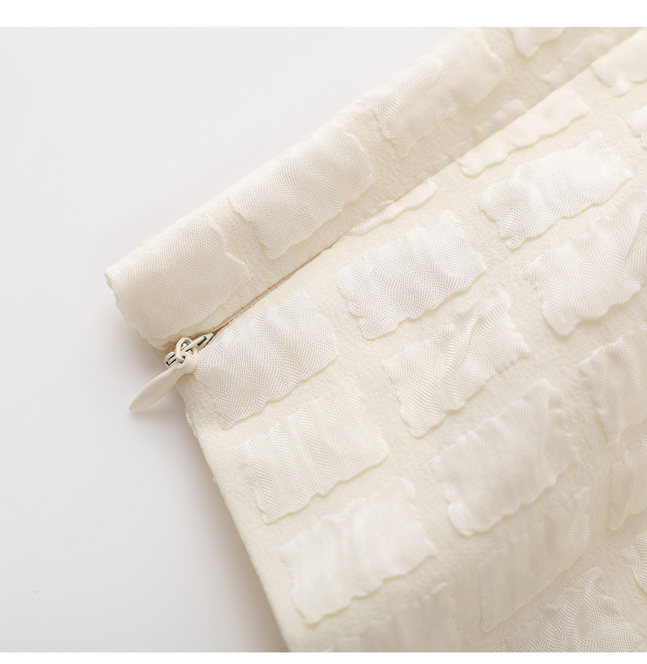 Set áo ngắn phối váy xếp tầng organza nữ tính — màu đen chi tiết 24