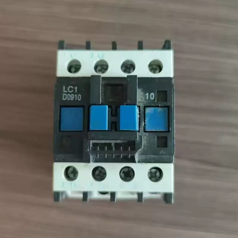 厂家直销各类交流接触器，直流接触器系列