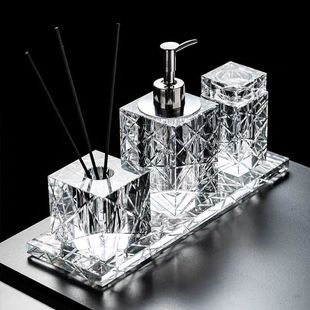 ˮ���lԡϴ�����b���Ǽ��Ƶ��l���g̨���ռ{���A�Ӱ巿�߶˔[��Ʒ