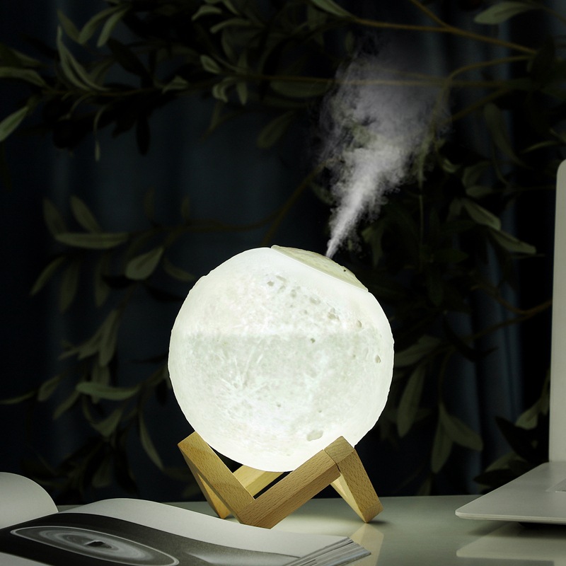 Humidificador Luz de Luna USB de Escritorio｜Lámpara Nocturna Creativa con Niebla Cálida