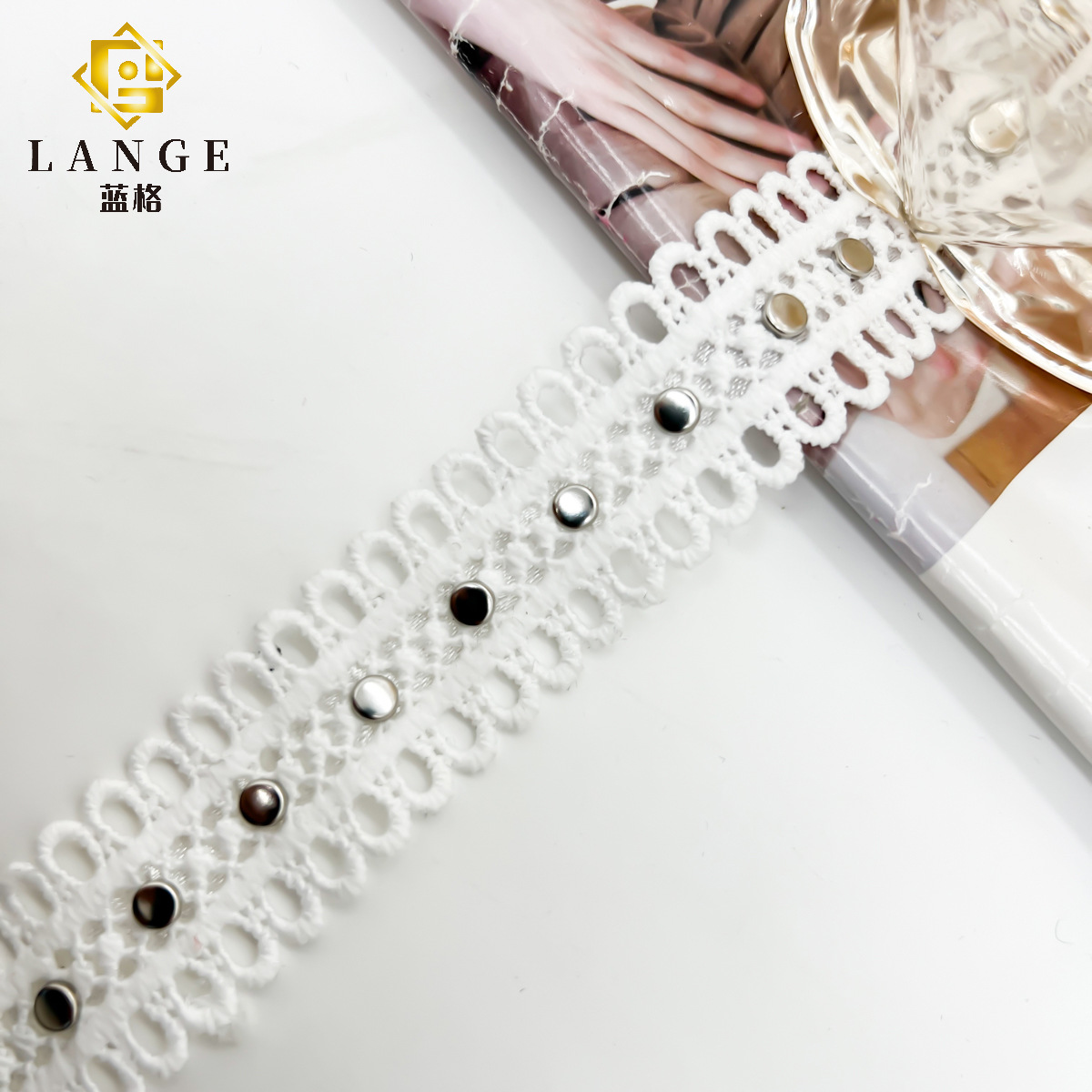 厂家批发新款白色镂空水溶铆钉花边织带DIY窗帘装饰服装辅料花边