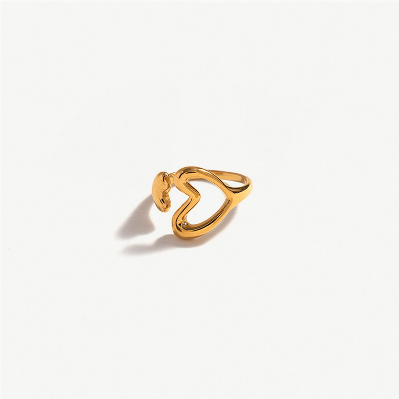 Tina transfronteriza simple nicho hueco amor de acero inoxidable abierto anillo de moda femenina en anillo de acero de titanio
