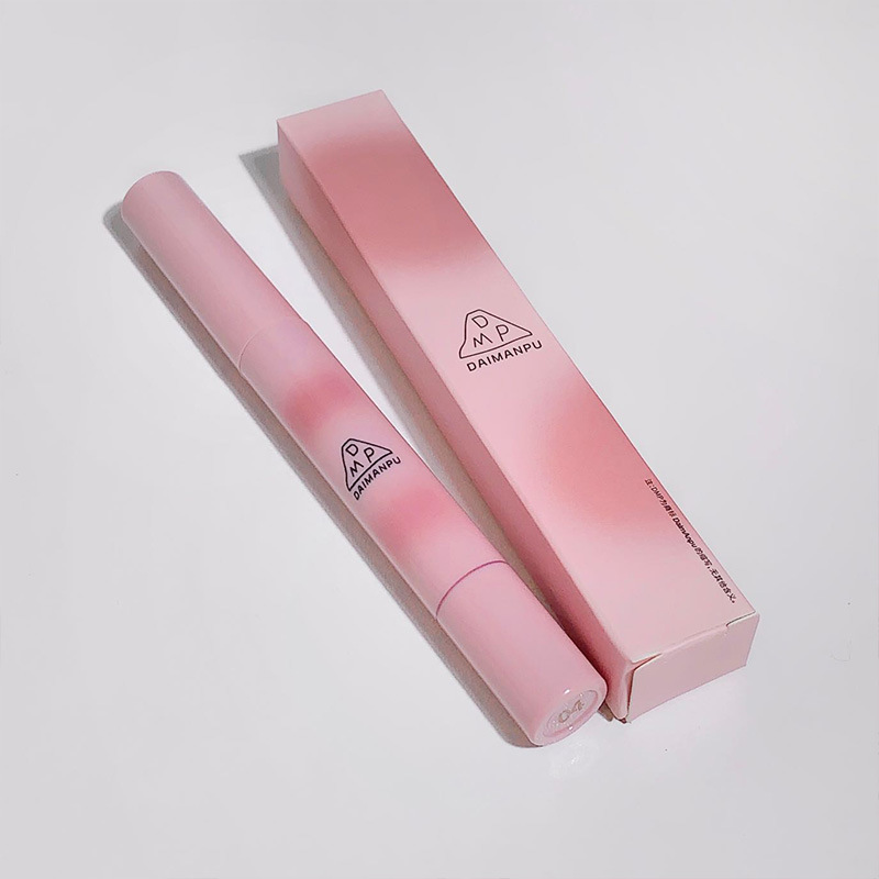 DaimAnpu es un espejo sólido de miel de labios, agua