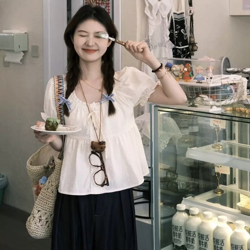 French Sweet Lace Babydoll Short-Sleeved Shirt for Women Summer New Style Petite Short Puff Sleeve Square Collar Top French Sweet Lace Babydoll Short-Sleeved Shirt for Women Summer New Style Petite Short Puff Sleeve Square Collar Top