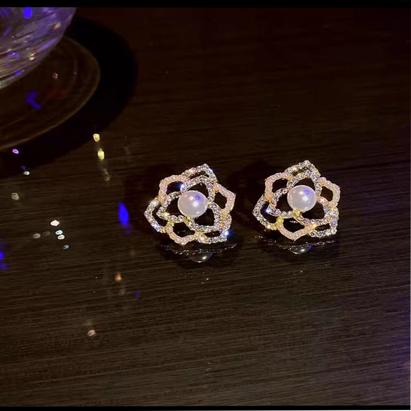 Simple Style Flower Alloy Inlay Zircon Womenu0027S Drop Earrings 1 Pair