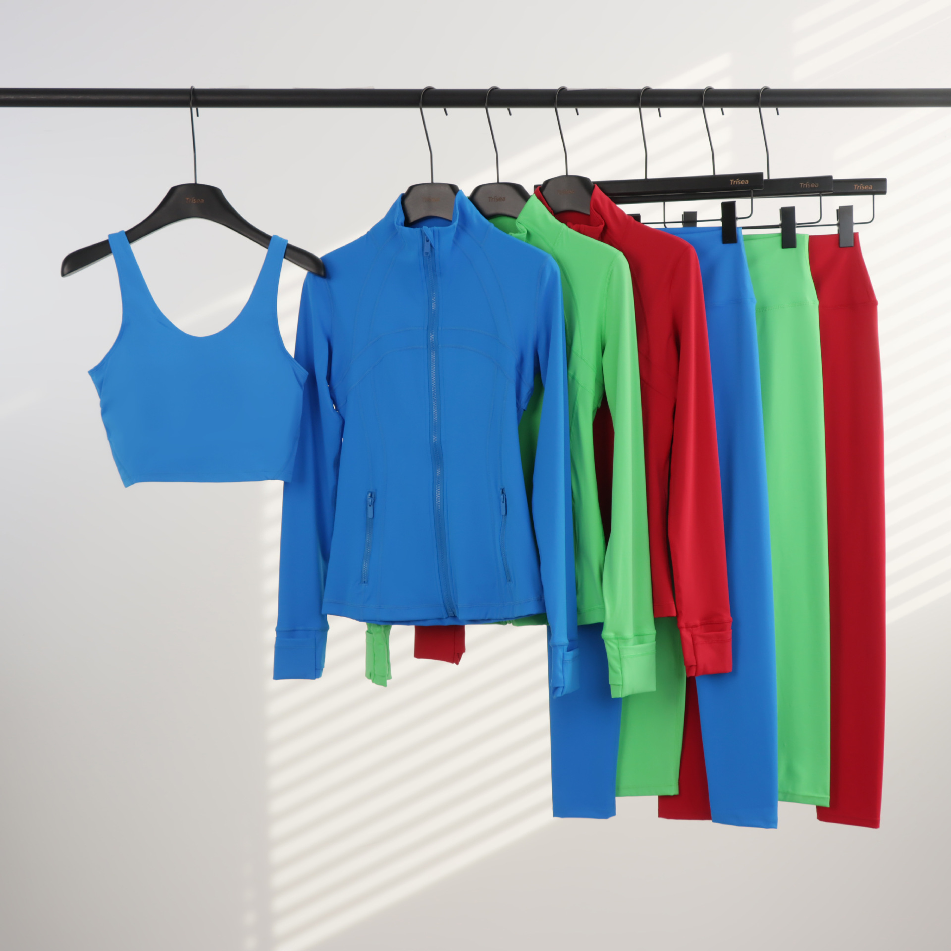 Conjunto de yoga LULU de tres piezas: chaqueta, camiseta sin mangas con cuello en U y leggings de cintura alta para mujer.