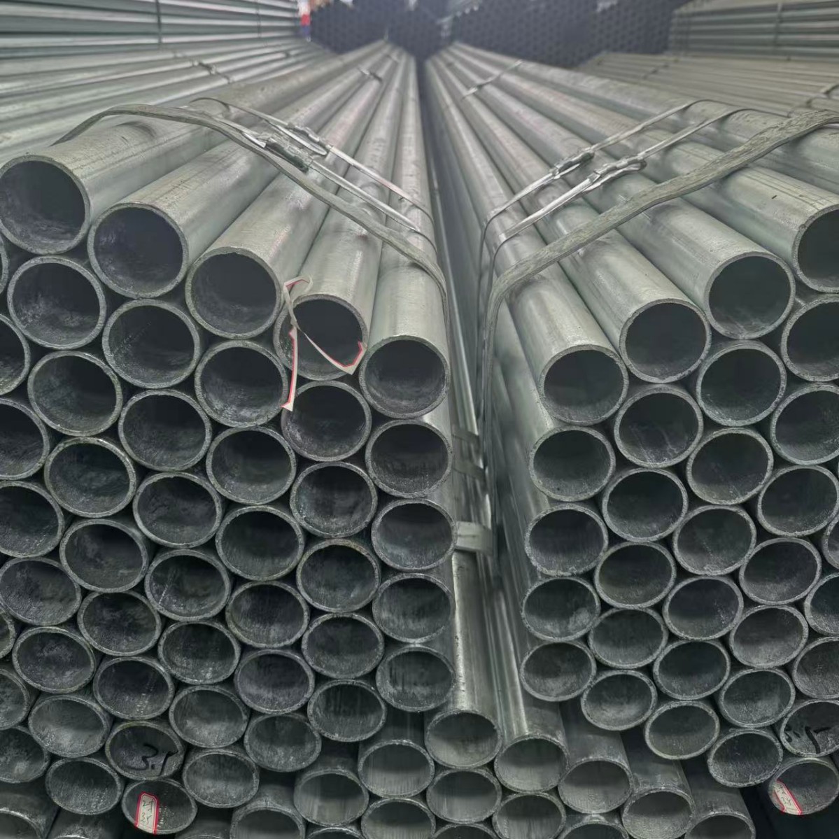 黑龙江镀锌管DN15-DN300现货消防用热镀锌钢管镀锌圆管大棚管耐腐