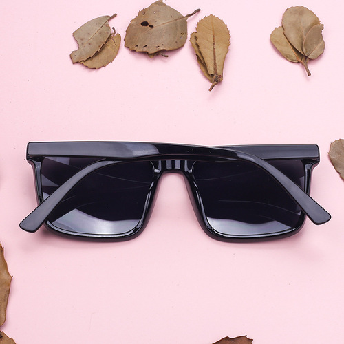 New fashionable square sunglasses, the same style of anti-UV men's sunglasses, foreign trade of driving and cycling glasses