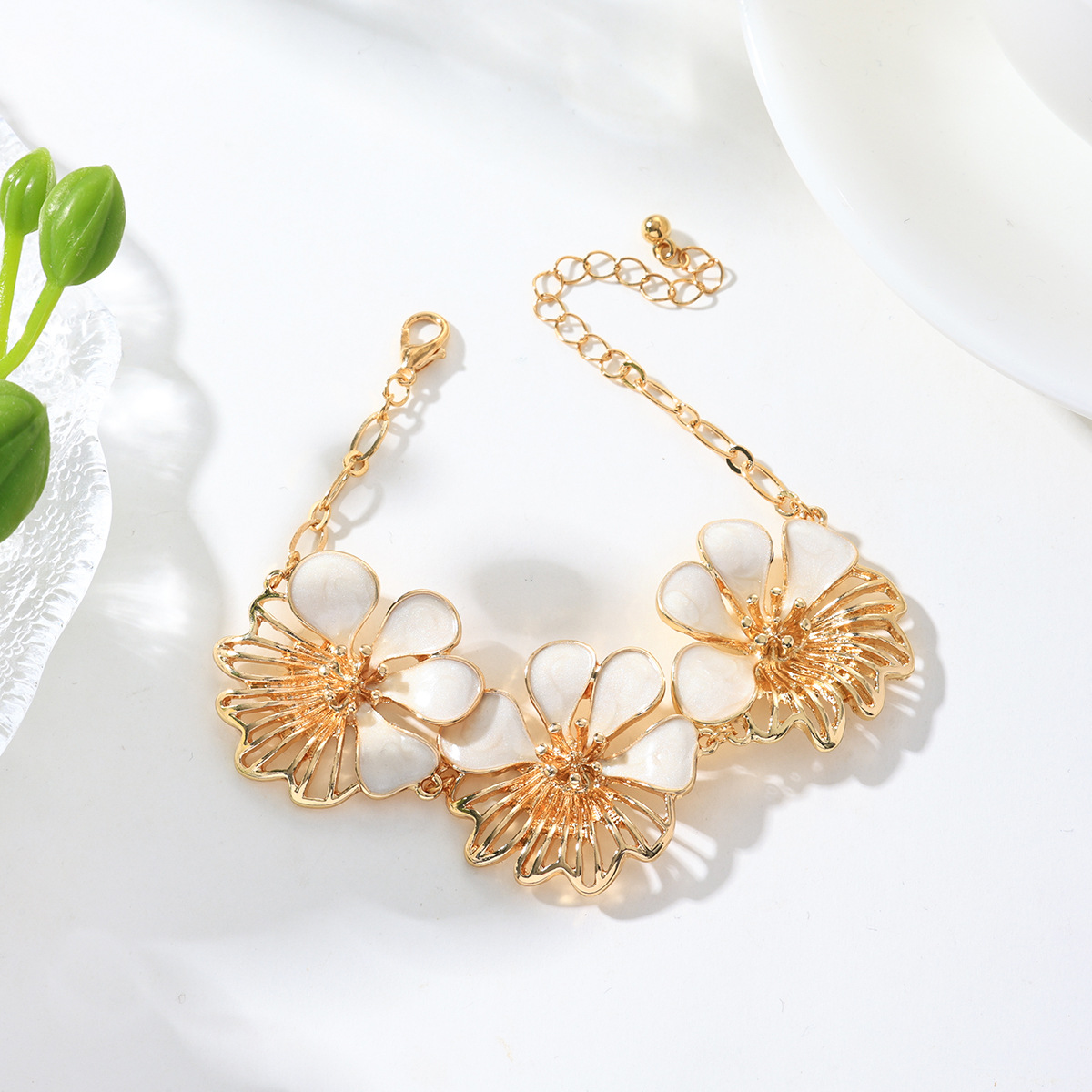 Estilo explosivo transfronterizo retro aceite que gotea collar de flores pulsera aretes conjunto de joyas asimétricas frescas y dulces