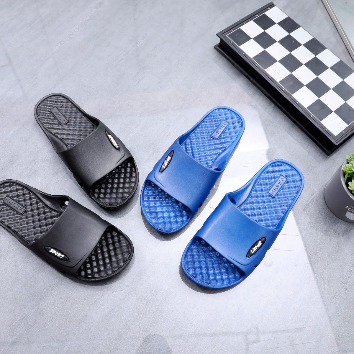 New style home slippers summer men's bath non-slip bathroom slippers PVC massage men's slippers summer wholesale