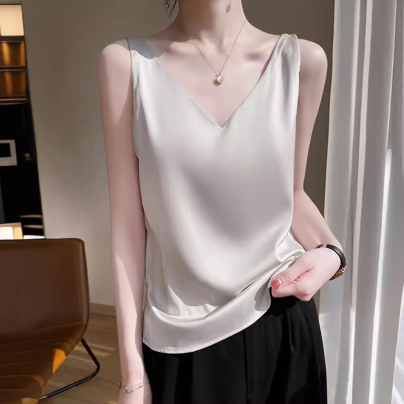 Acetate Satin V Neck Camisole Women's Summer New Fashion Versatile Imitation Silk Inner Sleeveless Top Wholesale