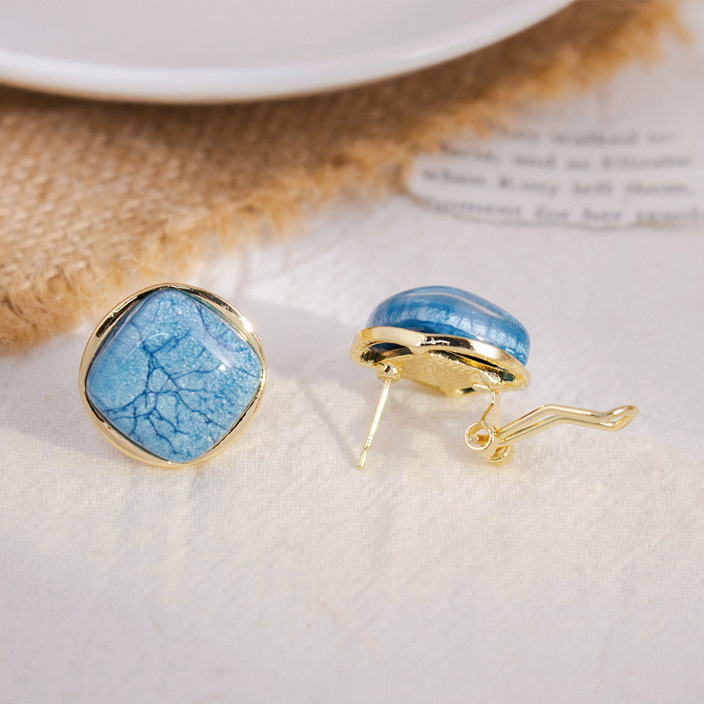 Pendientes cuadrados geométricos de textura retro francesa Pendientes de temperamento frío simples y versátiles Pendientes de diseño de nicho mujeres