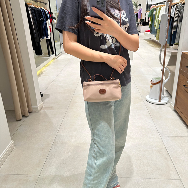 2024 Zomer Nieuwe Dames Draagbare Grote Capaciteit Longxiang Mini Leuke Een Schouder Handtas Trendy_voghion.com