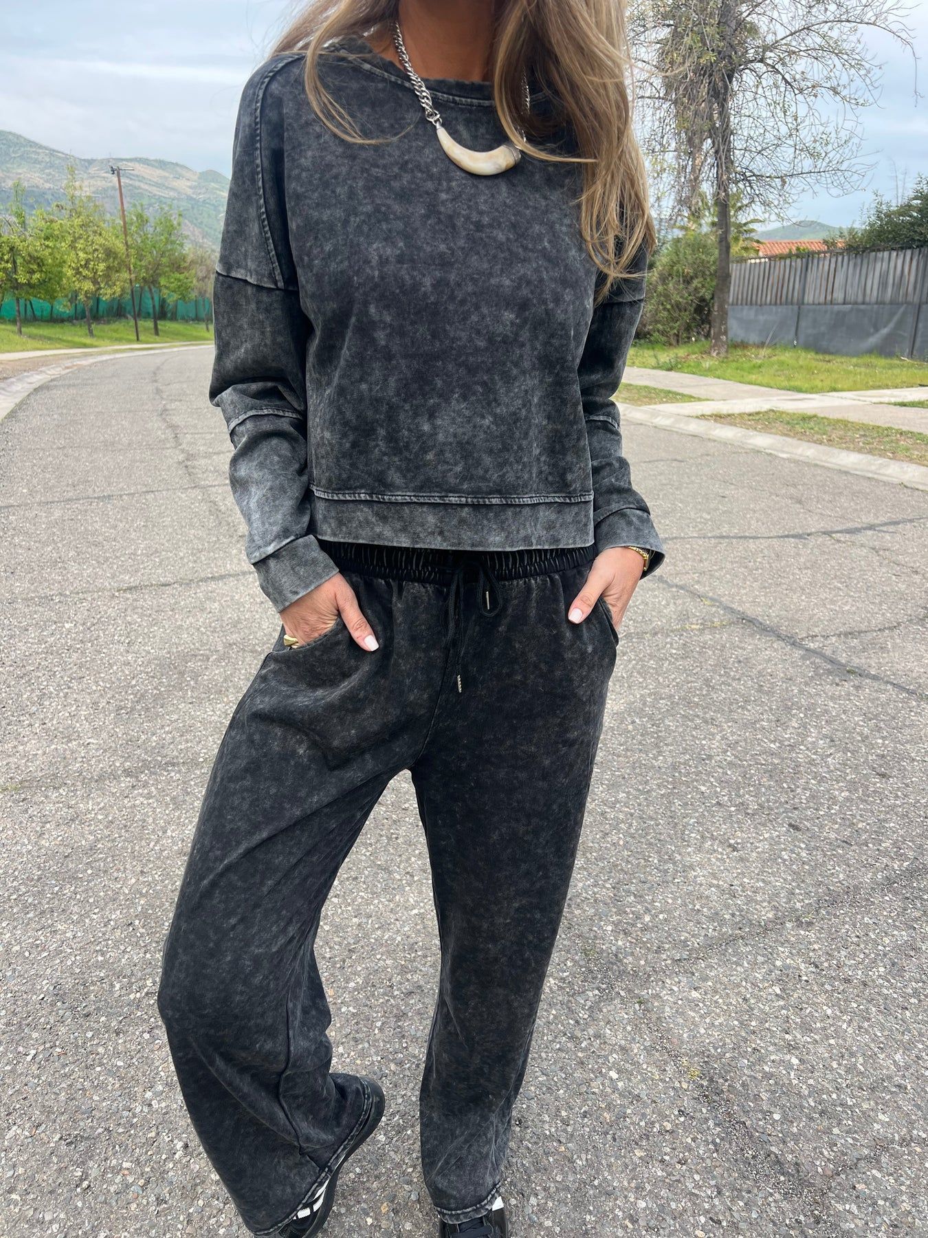 2025 European And American Cross-Border Hot-Selling New Autumn Winter Women's Casual Versatile Lace-Up Round Neck Long_ecoleips.com