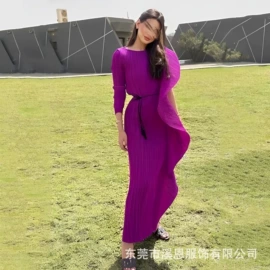 大码连衣裙;连衣裙;时尚休闲套装