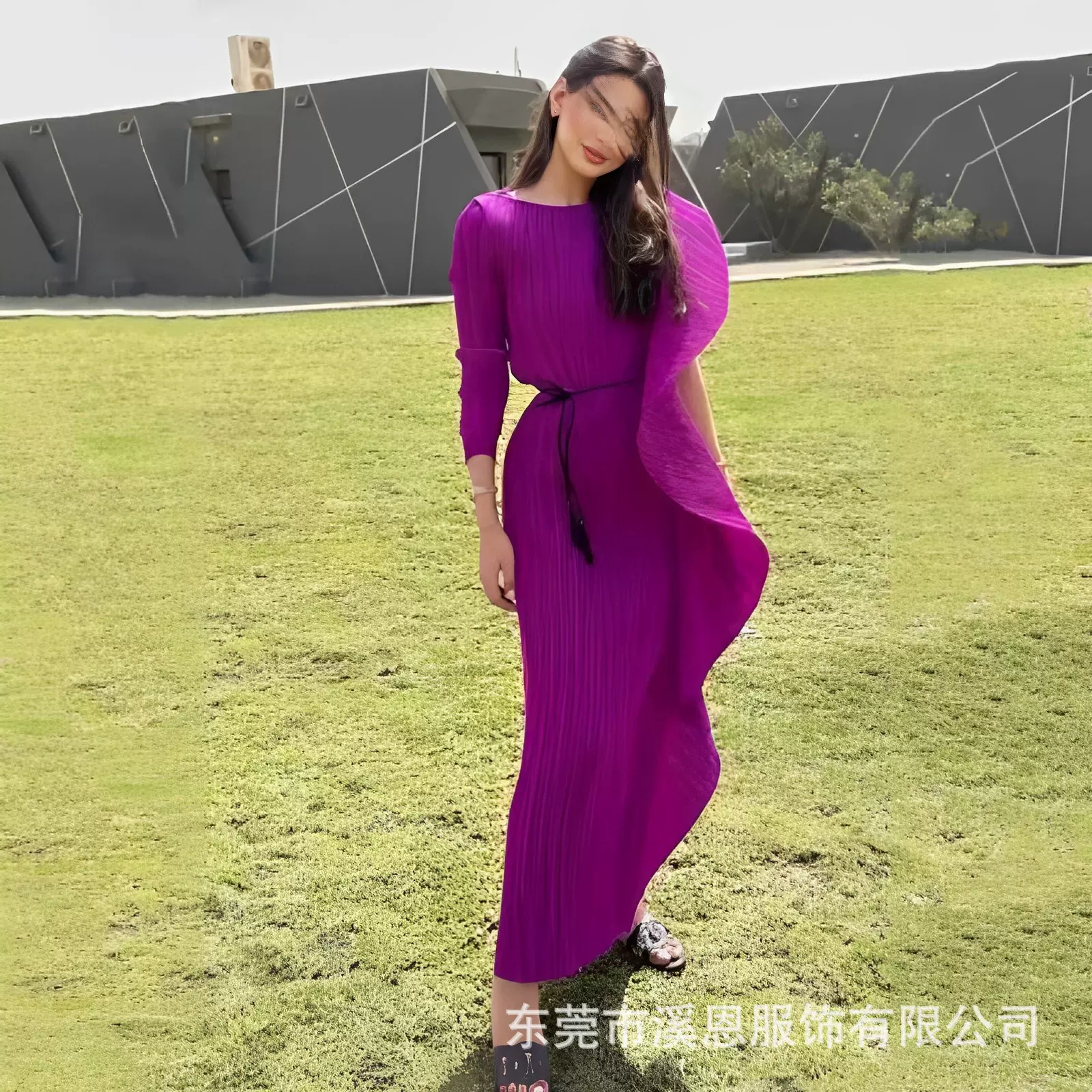 Miyaki dress三宅褶皱气质纯色圆领斜肩荷叶插肩袖修身大码连衣裙