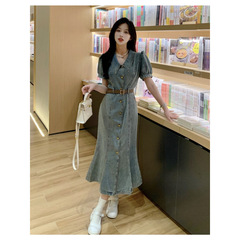 港味デザイン感デニム半袖ワンピース夏女装2025年新作ハイウエスト字スカート中丈スカート